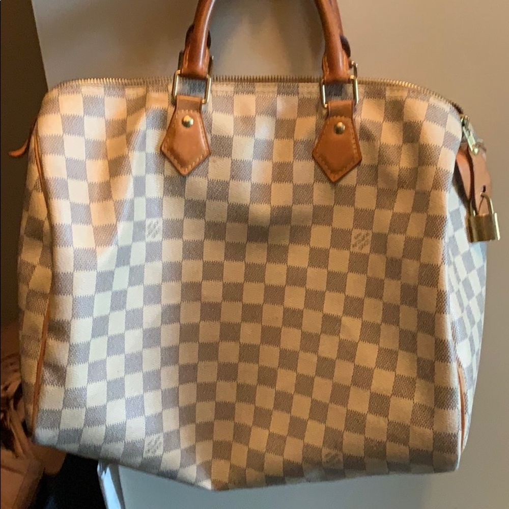 Louis Vuitton Speedy
